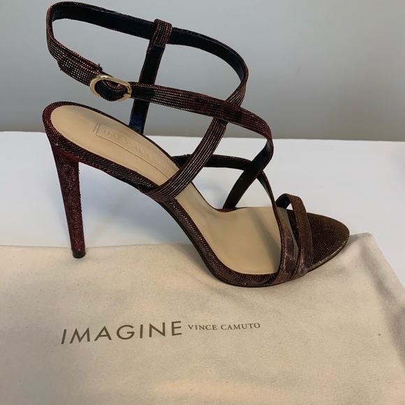 Vince Camuto shimmery red and gold shoes size 9.5 - Picture 2 of 10